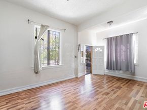956 E 33rd Street, Los Angeles CA 90011