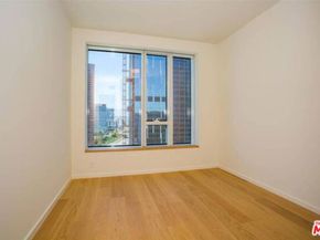 889 Francisco Street 2210, Los Angeles CA 90017