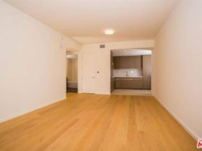 889 Francisco Street 2210, Los Angeles CA 90017