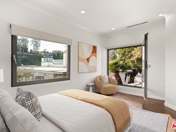 6960 Pacific View Drive, Los Angeles CA 90068