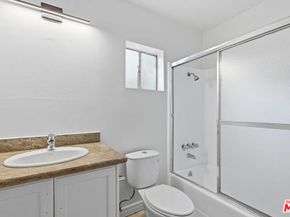 18350 Hatteras Street 277, Tarzana CA 91356