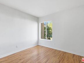 18350 Hatteras Street 277, Tarzana CA 91356