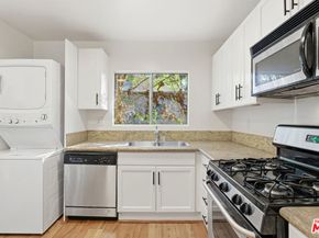 18350 Hatteras Street 277, Tarzana CA 91356