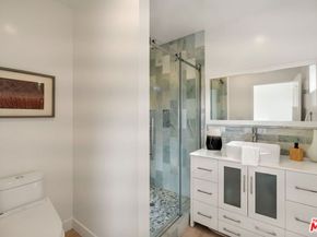 280 Homewood Road, Los Angeles CA 90049