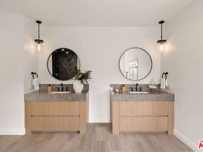 280 Homewood Road, Los Angeles CA 90049