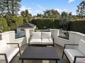 280 Homewood Road, Los Angeles CA 90049