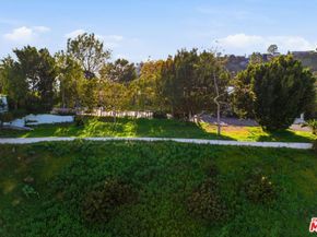 1016 Stradella Road, Los Angeles CA 90077