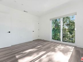 21719 Hart Street, Canoga Park CA 91303