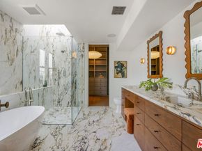 5201 Via Donte, Venice CA 90292