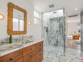 5201 Via Donte, Venice CA 90292