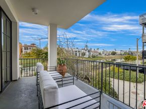 5201 Via Donte, Venice CA 90292