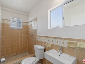 945 N Ditman Avenue, Los Angeles CA 90063