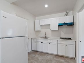 945 N Ditman Avenue, Los Angeles CA 90063