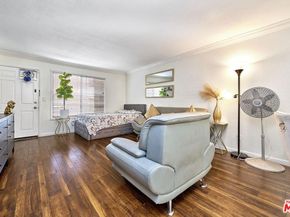 7045 Woodley Avenue 110, Van Nuys CA 91406