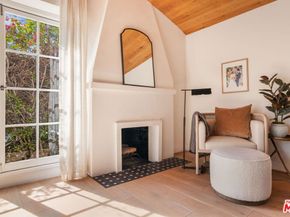 163 S Larchmont Boulevard, Los Angeles CA 90004