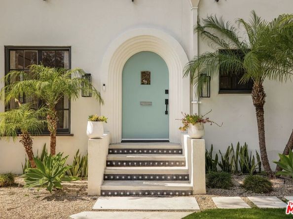 163 S Larchmont Boulevard, Los Angeles CA 90004