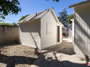 5926 Cleon Avenue, North Hollywood CA 91601