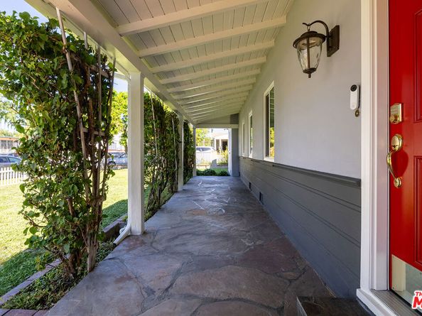 5926 Cleon Avenue, North Hollywood CA 91601