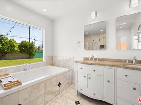 5926 Cleon Avenue, North Hollywood CA 91601