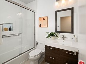 10627 Ashton Avenue 103, Los Angeles CA 90024