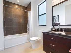 10521 Northvale Road, Los Angeles CA 90064