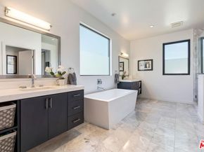 10521 Northvale Road, Los Angeles CA 90064