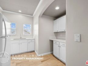 1545 E 4th Street, Long Beach CA 90802