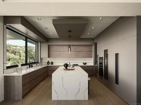 6627 Muirlands Dr, La Jolla CA 92037