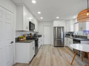 5533 Roswell St, San Diego CA 92114