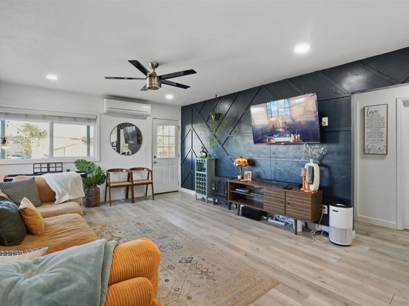 5533 Roswell St, San Diego CA 92114