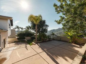 5522 Bloch St, San Diego CA 92122