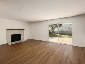 5522 Bloch St, San Diego CA 92122