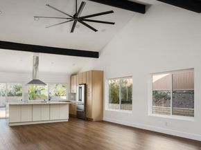 5522 Bloch St, San Diego CA 92122