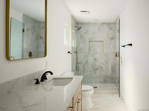 5522 Bloch St, San Diego CA 92122