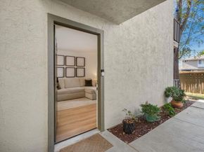 2528 White Oak Pl 3, Escondido CA 92027