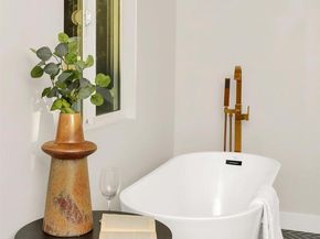 1900 W 41St St, Los Angeles CA 90062