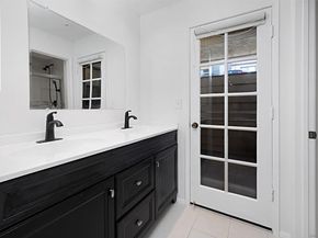 5125 Fontaine Street 105, Del Cerro CA 92120