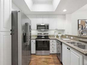 9253 Regents Rd A206, La Jolla CA 92037