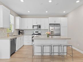 1233 Sunrise View 105, San Marcos CA 92078