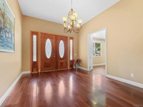 1520 Merritt Drive, El Cajon CA 92020