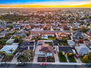 4220 E Overlook Dr, San Diego CA 92115
