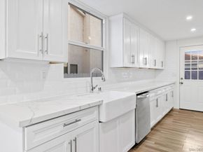 4220 E Overlook Dr, San Diego CA 92115