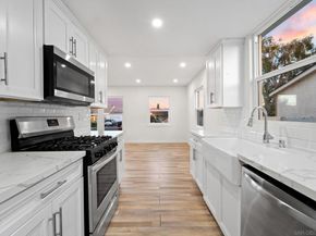 4220 E Overlook Dr, San Diego CA 92115