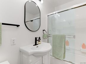 5402 Balboa Arms 348, San Diego CA 92117