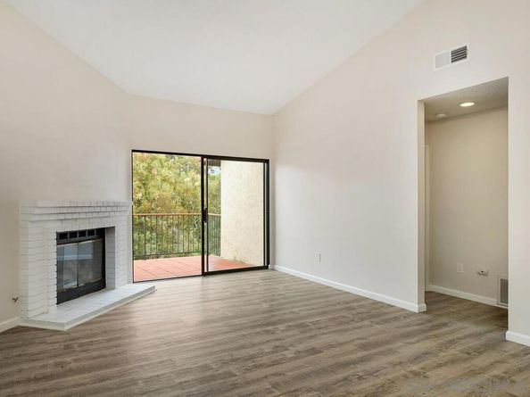 2822 Winthrop Ave, Carlsbad CA 92010