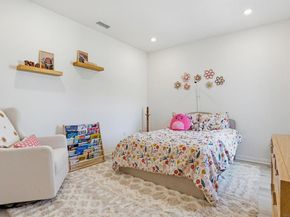 1739 Valley Oak, Oceanside CA 92056