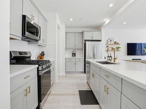 1739 Valley Oak, Oceanside CA 92056