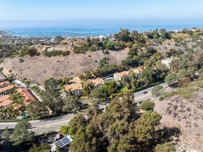 2842 Torrey Pines Rd, La Jolla CA 92037