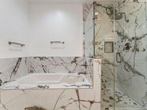 2842 Torrey Pines Rd, La Jolla CA 92037