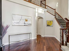 5247 Ocean Breeze Ct, San Diego CA 92109